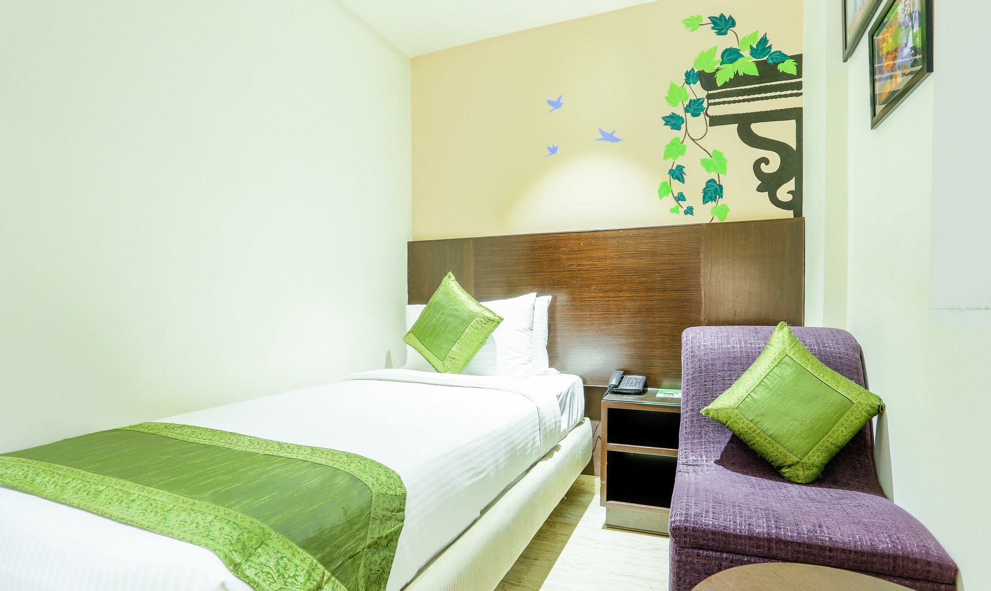 Treebo C Plaza Hotel Vijayawāda Buitenkant foto